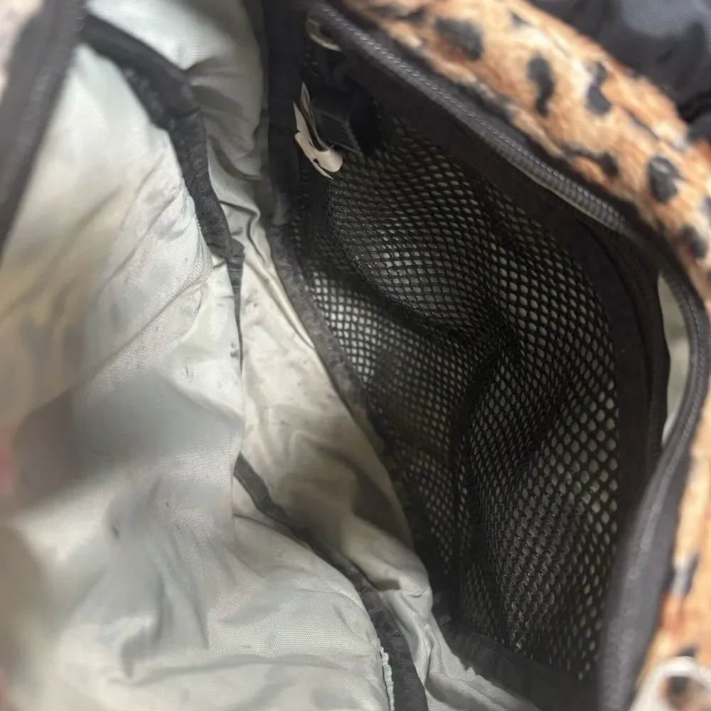 DAKINE Leopard‎ prin Fuzzy Crossbody Bag Purse Multi Pockets Adjustable Strap